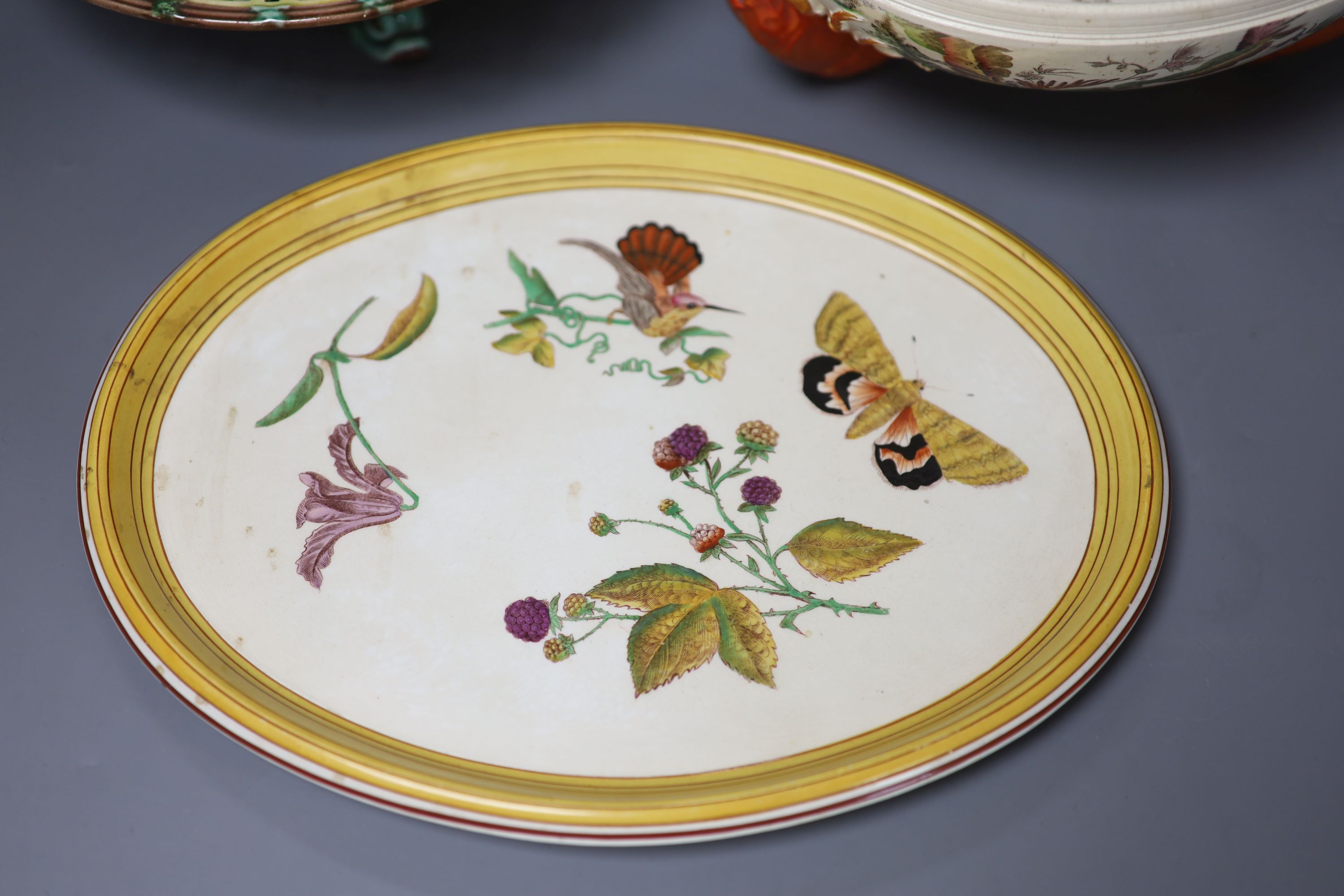 A Wedgwood majolica dolphin footed dish, a lobster footed bowl and an oval tray (3)